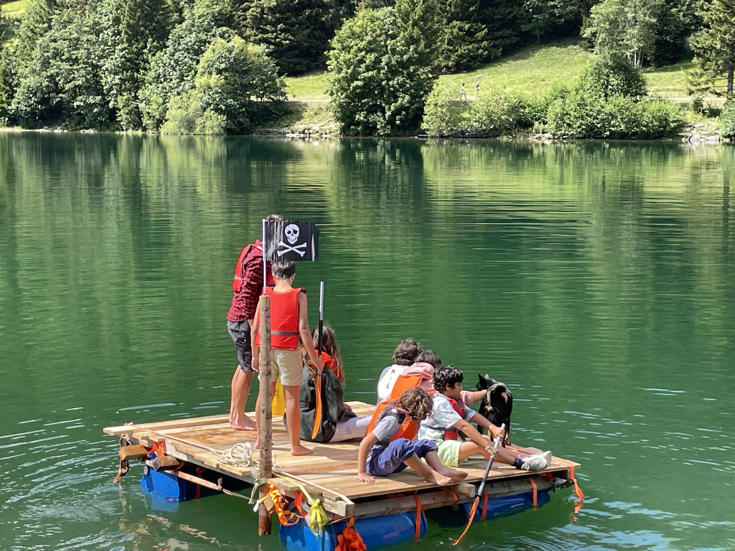 Raft building in Gstaad and Rougemont