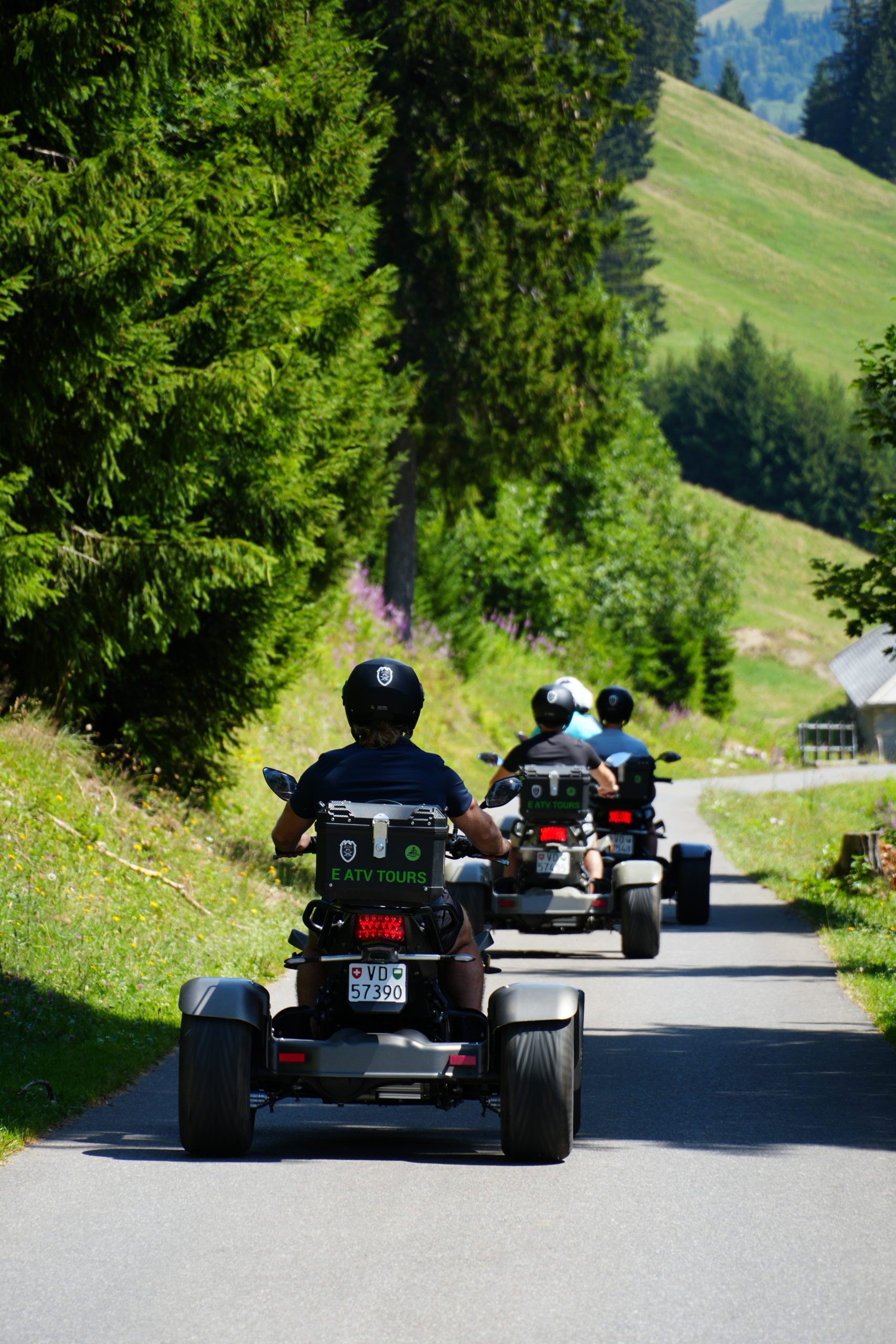 Excursions en quad électrique à Gstaad et Rougemont